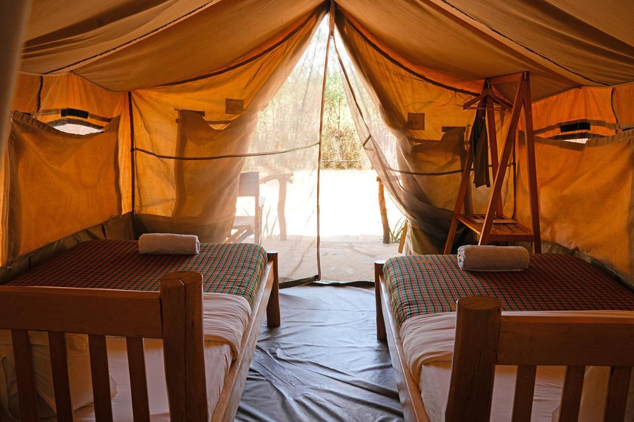 Kara-Tunga Safari Camp Bed and Breakfast Moroto Exterior foto