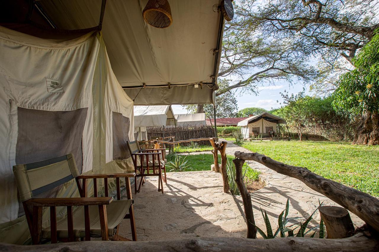 Kara-Tunga Safari Camp Bed and Breakfast Moroto Exterior foto