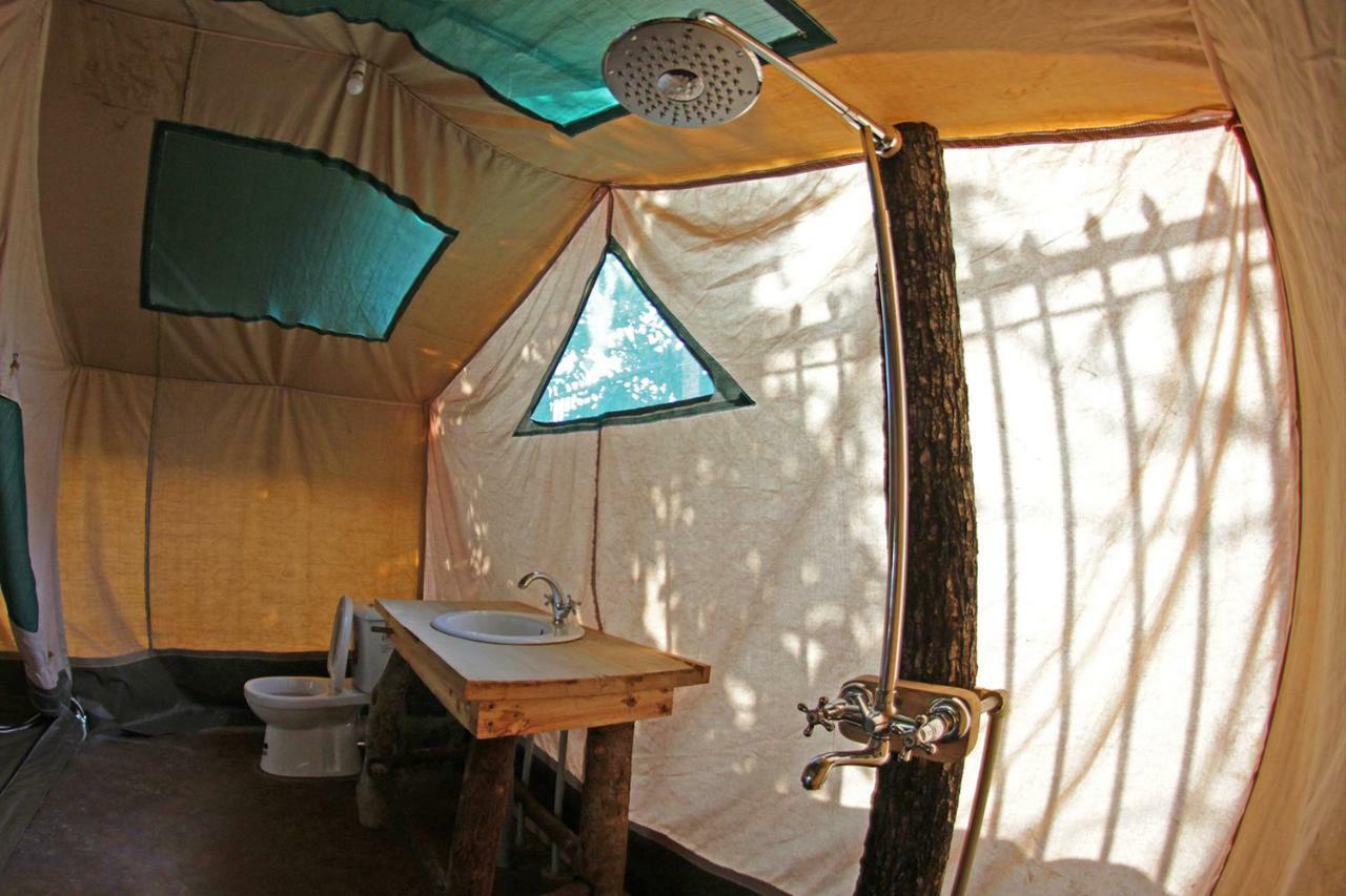 Kara-Tunga Safari Camp Bed and Breakfast Moroto Exterior foto